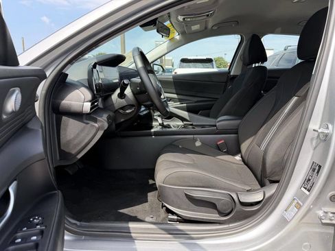 Certified 2023 Hyundai Elantra SEL w/ Convenience Package FWD image 13