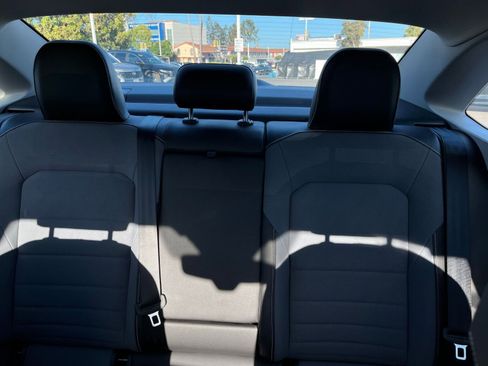 Used 2025 Volkswagen Jetta SE image 38