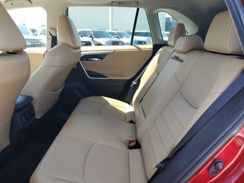 Used 2023 Toyota RAV4 Limited image 21