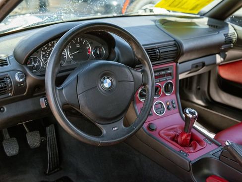 Used 2000 BMW Z3 2.5i RWD image 10