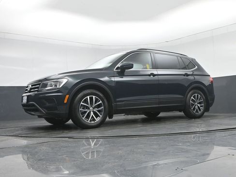 Used 2019 Volkswagen Tiguan SEL image 62