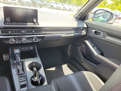 Used 2025 Honda Civic Sport image 20
