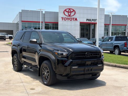 Used 2026 Toyota 4Runner SR5 AWD/4WD image 7