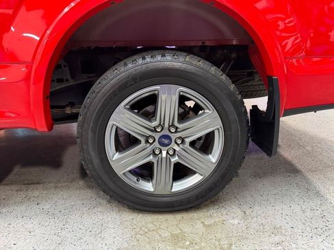 Used 2019 Ford F150 Lariat w/ Equipment Group 502A Luxury AWD/4WD image 23