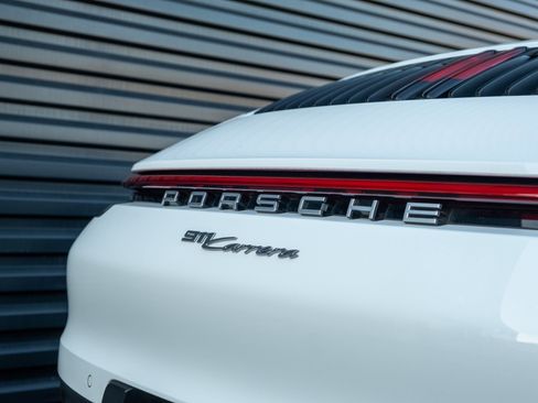 Certified 2021 Porsche 911 Carrera RWD image 35