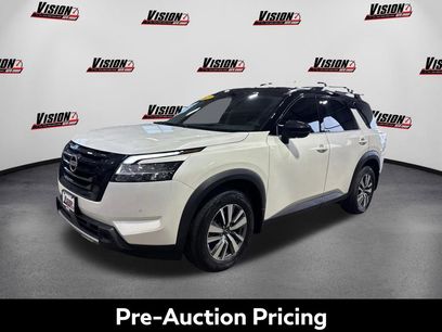 Used 2023 Nissan Pathfinder SL w/ Black Appearance Package