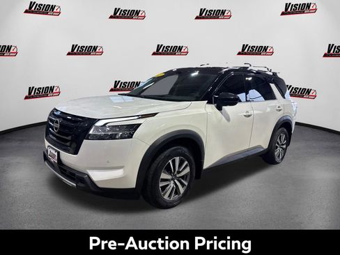 Used 2023 Nissan Pathfinder SL w/ Black Appearance Package AWD/4WD image 1