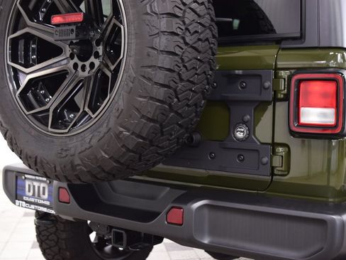 Used 2024 Jeep Wrangler Unlimited Sport AWD/4WD image 20