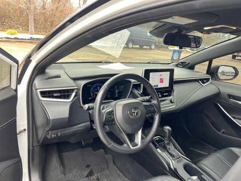 Used 2023 Toyota Corolla XSE image 10