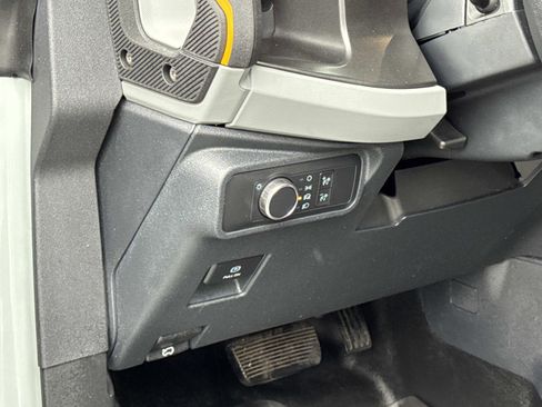 Used 2021 Ford Bronco Badlands image 11