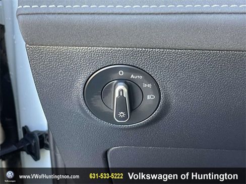 Certified 2025 Volkswagen Taos SE w/ Taos Adventure Package (SXB) image 16