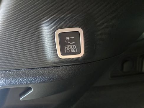 Used 2022 Jeep Grand Cherokee Summit AWD/4WD image 33