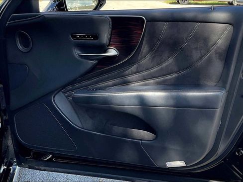 Used 2018 Lexus LS 500h image 22