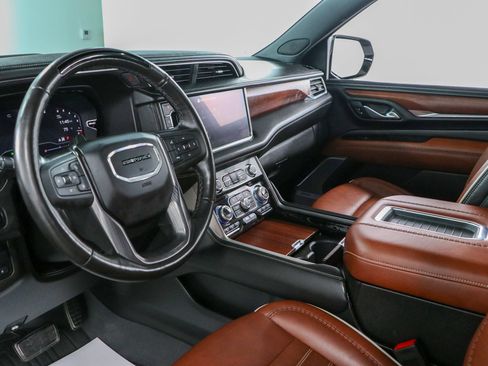 Used 2023 GMC Yukon Denali Ultimate AWD/4WD image 27