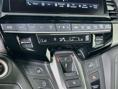 Used 2025 Honda Odyssey EX-L image 23