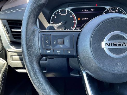 Used 2021 Nissan Rogue S FWD image 18