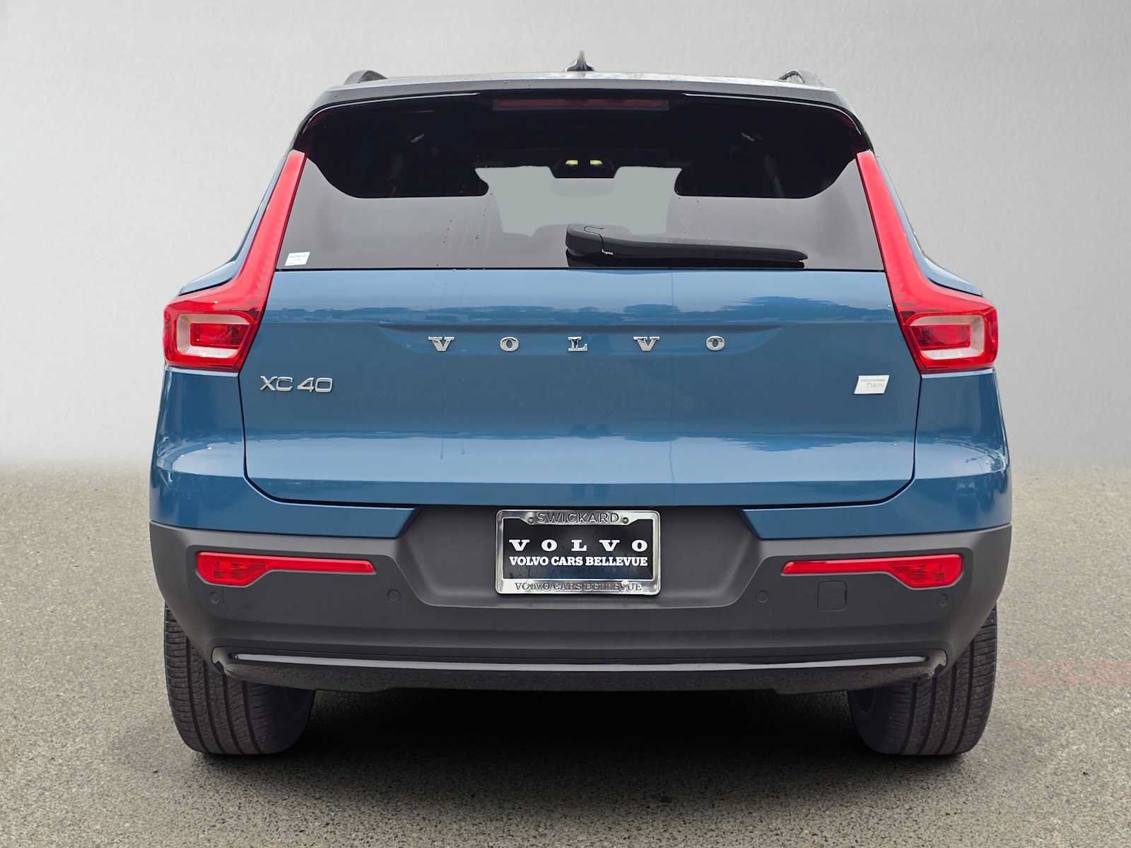 Certified 2023 Volvo XC40 Recharge Plus w/ Protection Package Premier AWD/4WD image 5