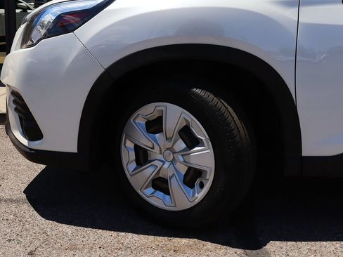 Used 2022 Subaru Forester AWD/4WD image 5