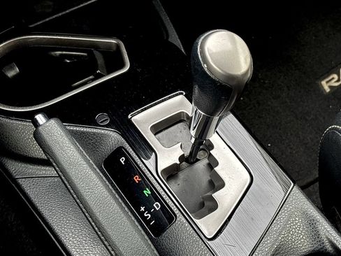 Used 2016 Toyota RAV4 Limited image 24