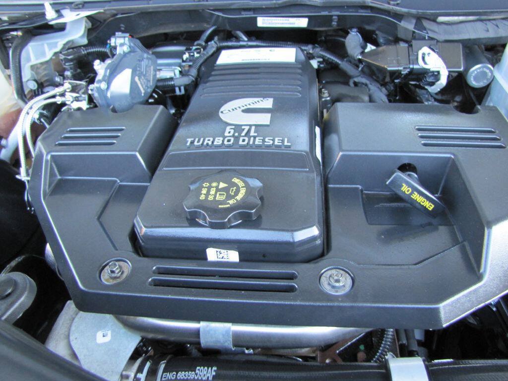 Used 2022 RAM 2500 Tradesman w/ Chrome Appearance Group AWD/4WD image 36
