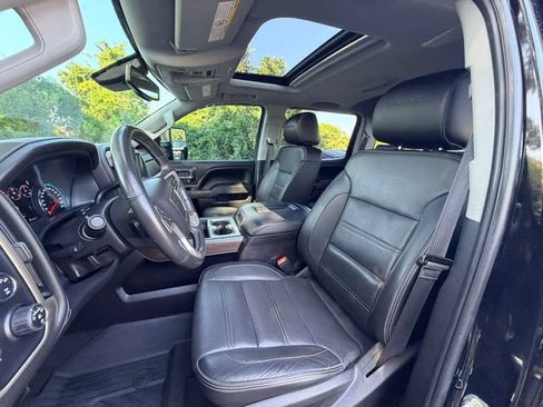 Used 2017 GMC Sierra 2500 Denali w/ Duramax Plus Package AWD/4WD image 13