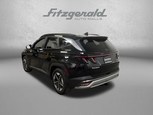 Used 2025 Hyundai Tucson SEL FWD image 3