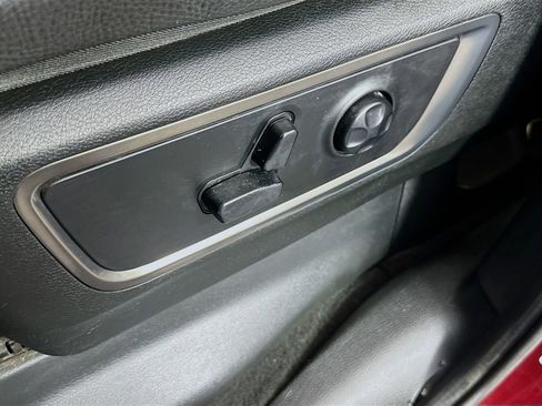 Used 2019 RAM 1500 Limited AWD/4WD image 20