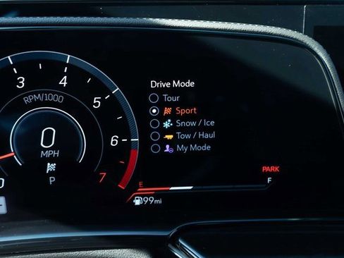 Used 2024 Cadillac Escalade V w/ LPO, ONYX Package image 36