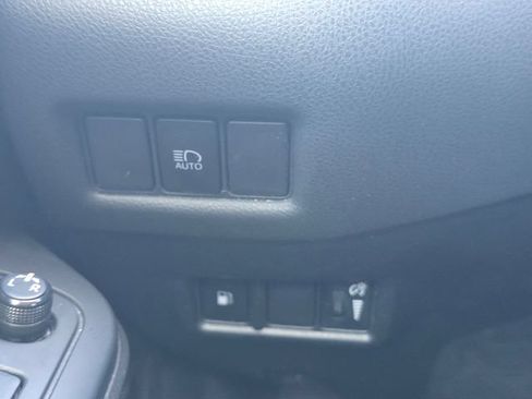 Used 2021 Toyota C-HR LE FWD image 25