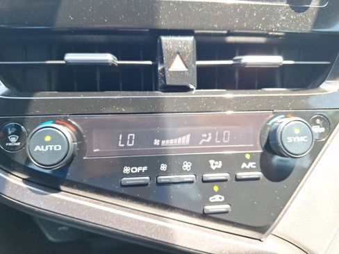 Used 2023 Toyota Camry SE FWD image 21