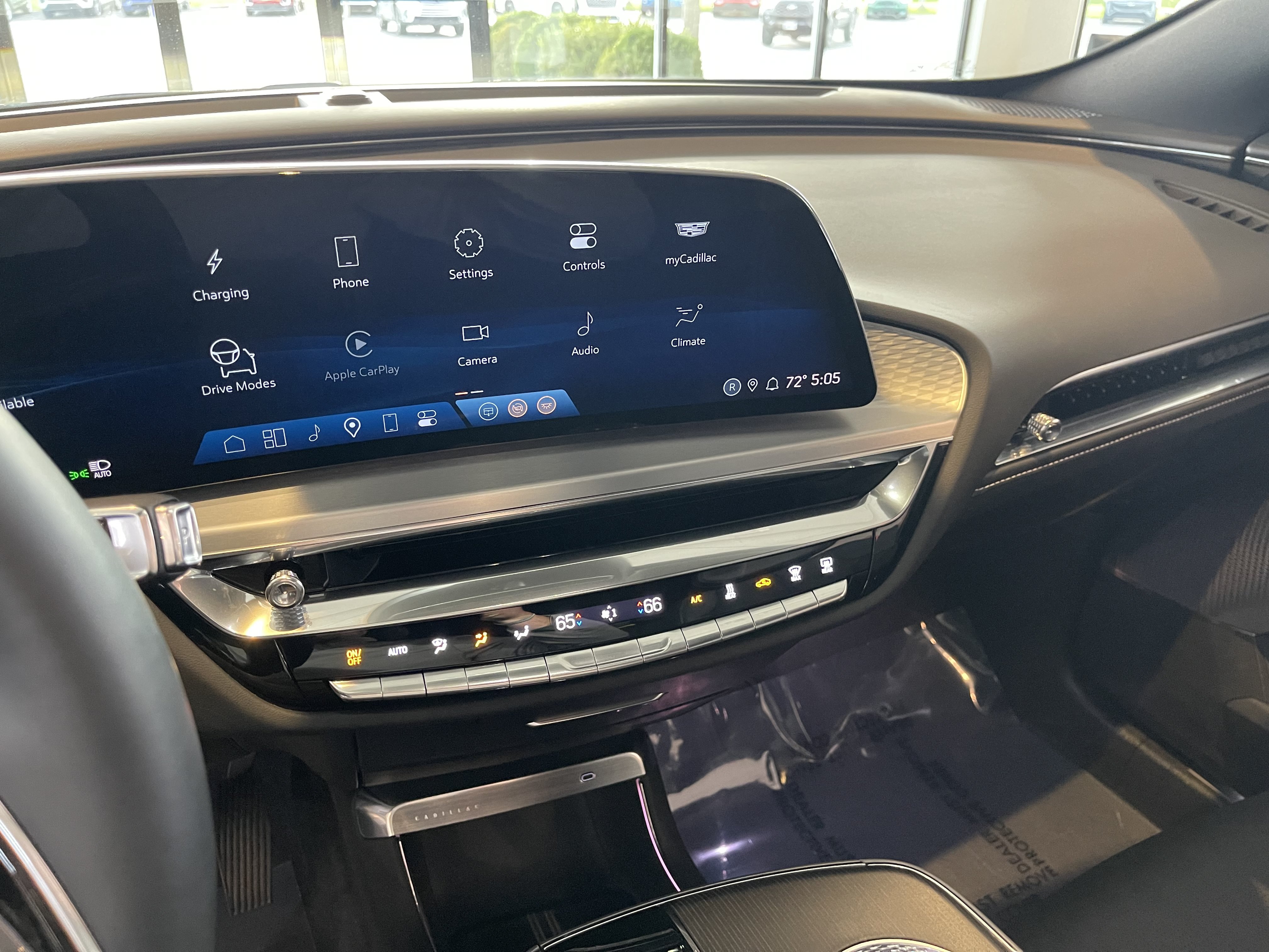 Certified 2024 Cadillac Lyriq Sport AWD/4WD image 24