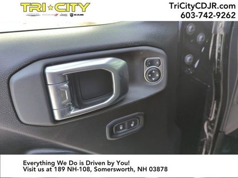 New 2026 Jeep Wrangler Unlimited Rubicon image 11