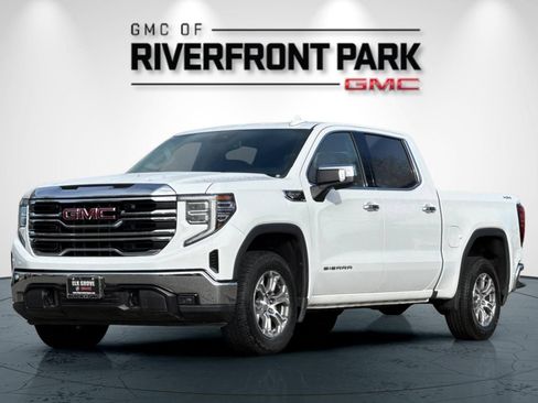 Used 2024 GMC Sierra 1500 SLT AWD/4WD image 7