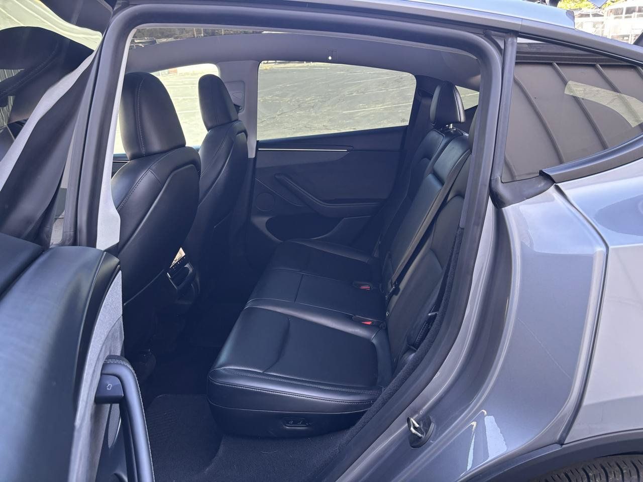 Used 2026 Tesla Model Y Long Range AWD/4WD image 17