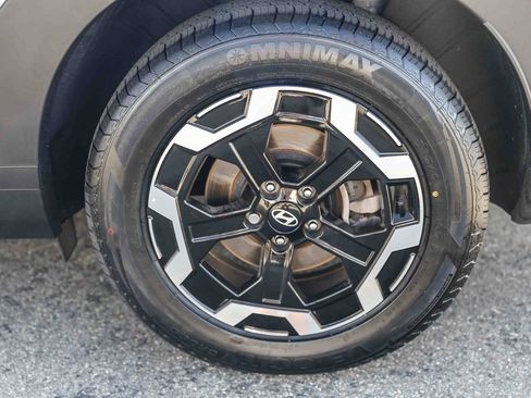 Used 2025 Hyundai Santa Fe SEL FWD image 8