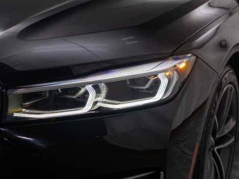 Used 2020 BMW 750i xDrive AWD/4WD image 6