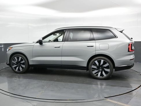 New 2025 Volvo EX90 Ultra image 8