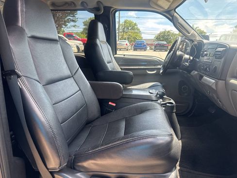 Used 2006 Ford F250 XLT AWD/4WD image 18