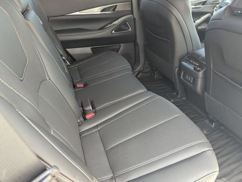 Certified 2026 INFINITI QX60 Luxe w/ Cargo Package FWD image 23