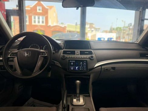 Used 2011 Honda Accord LX image 16