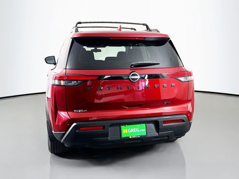 Used 2022 Nissan Pathfinder SV w/ SV Black Package FWD image 8