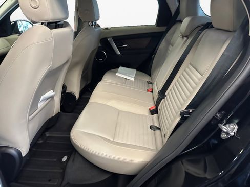 Used 2024 Land Rover Discovery Sport S image 15
