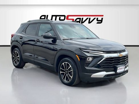 Used 2024 Chevrolet TrailBlazer LT FWD image 1