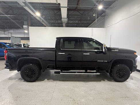 Used 2021 Chevrolet Silverado 2500 High Country w/ Z71 Off-Road Package image 7
