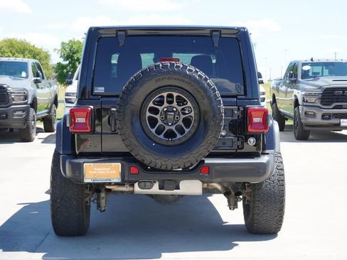 Used 2021 Jeep Wrangler Unlimited Rubicon w/ Xtreme Recon 35" Tire Package AWD/4WD image 11