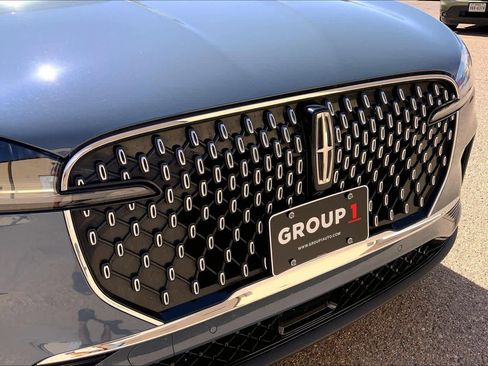 Used 2025 Lincoln Aviator Reserve w/ Luxury Package RWD image 30