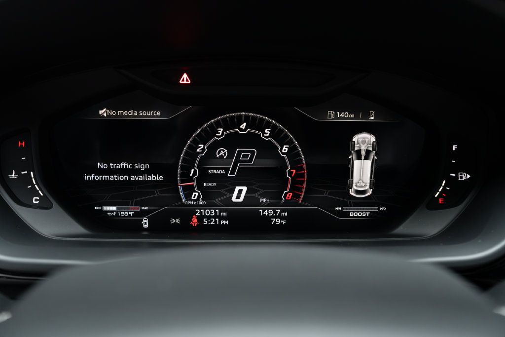 Used 2022 Lamborghini Urus AWD/4WD image 28