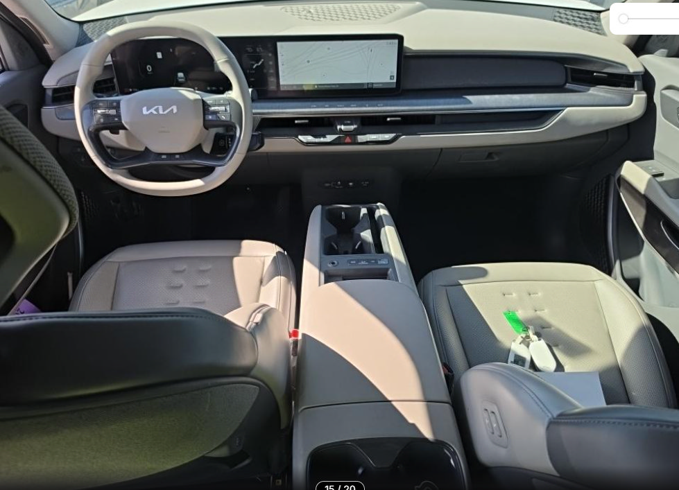 Used 2024 Kia EV9 Wind AWD/4WD image 8