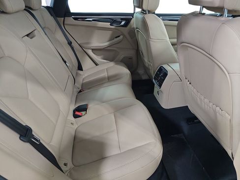 New 2026 Porsche Macan image 26