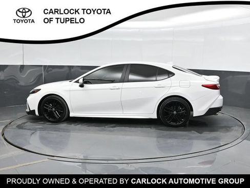 Used 2025 Toyota Camry SE FWD image 10